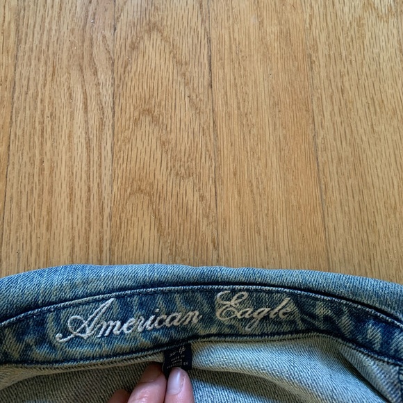 American Eagle // Cropped Denim Jacket - Picture 11 of 14